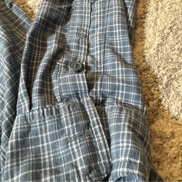 MEN’S COLUMBIA BUTTON DOWN - Picture 4 of 6